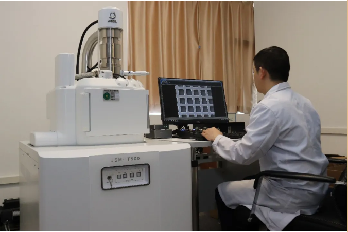 國立觀察|超臨界發(fā)泡鞋底 高端運(yùn)動(dòng)鞋新趨勢(shì)?